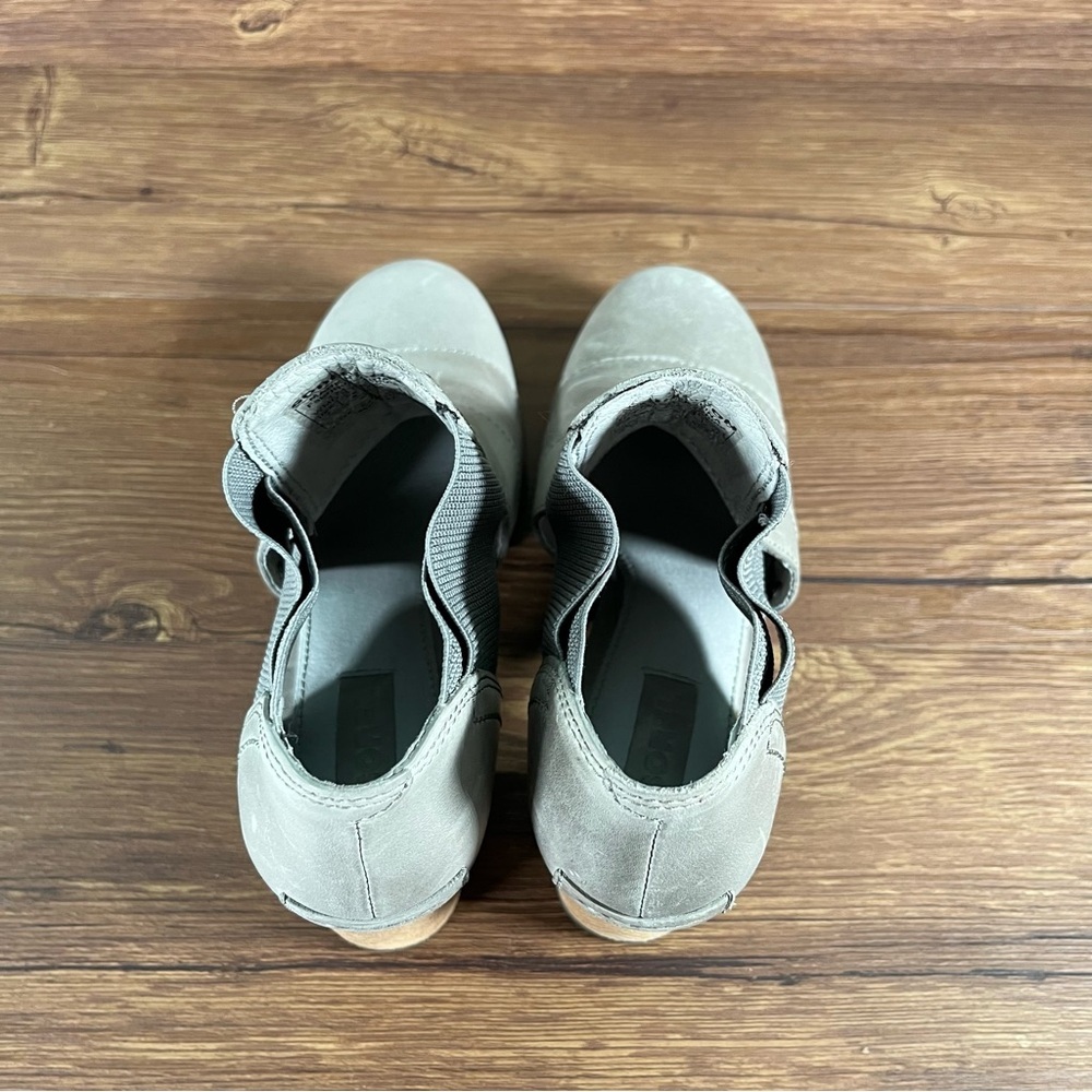 Sorel Gray Leather Cutout Ankle Booties with Wood-Block Heel - Picture 9 of 11